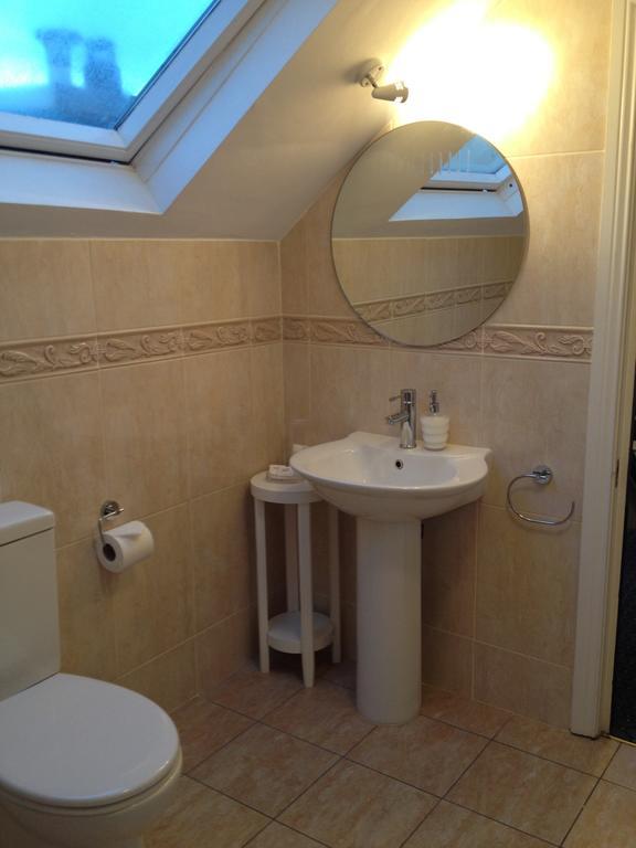 Chambre Quadruple avec Salle de Bains Privative